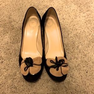 Kate Spade Heels in Black w/ Floral Accent